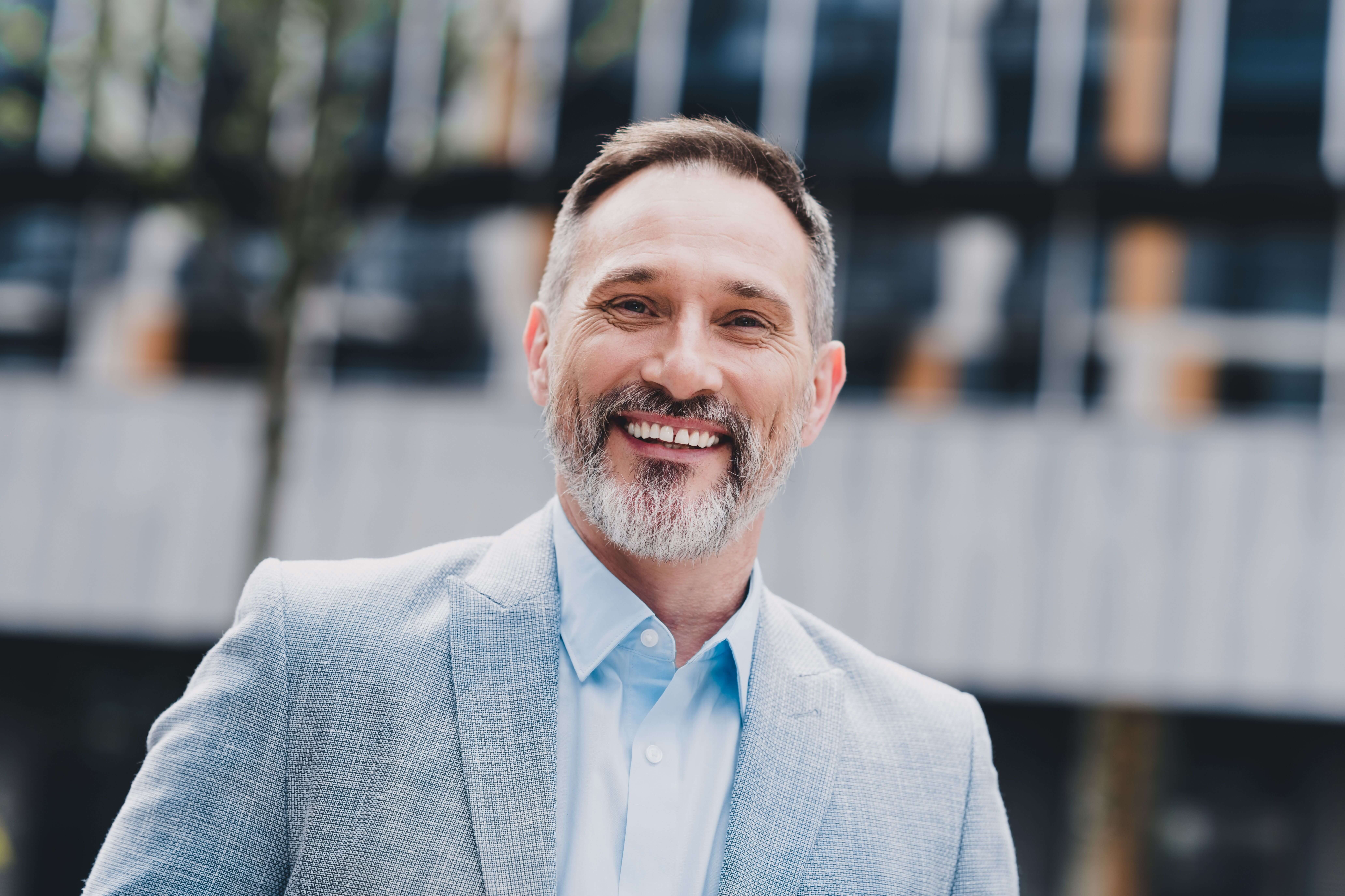 How Long Does a Deep Plane Facelift Last? A Complete Longevity Timeline for Washington, D.C., Maryland & Northern Virginia Patients – Dr. Jabs